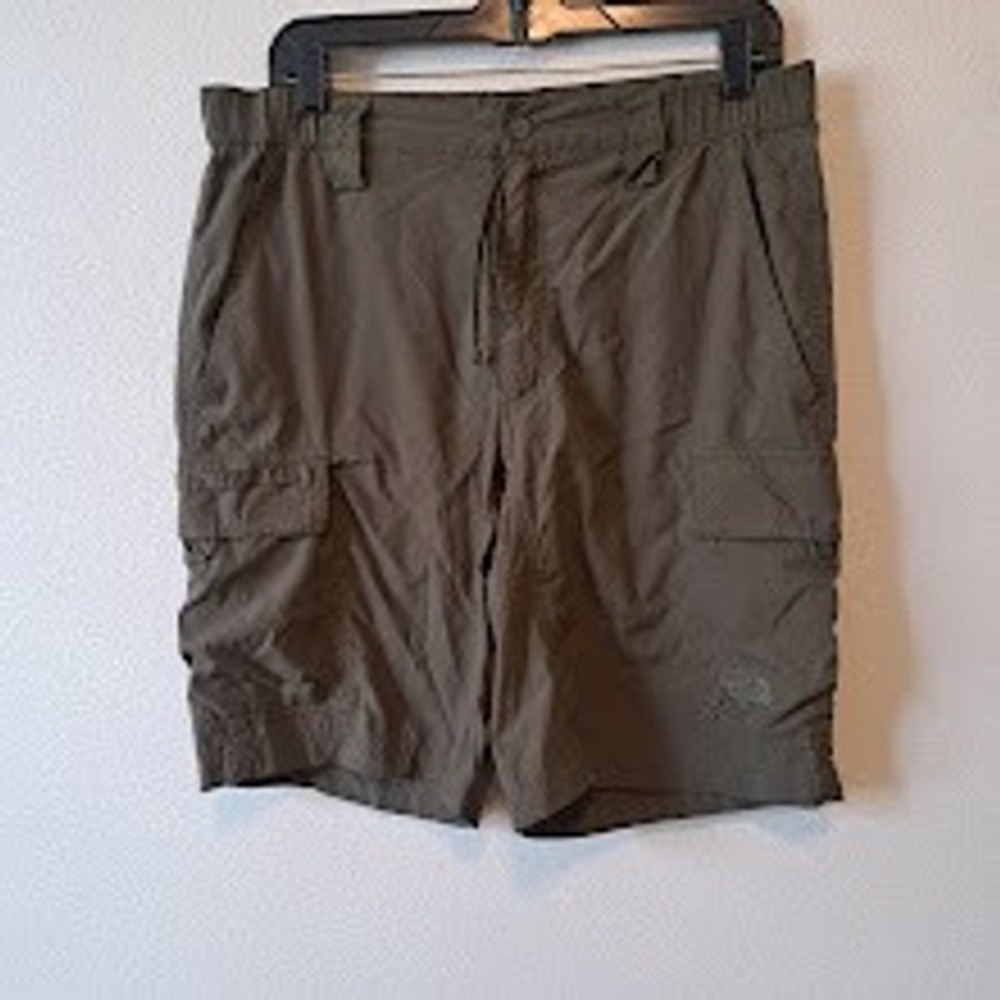 The North Face Mens Cargo Shorts Olive Green Hiking Outdoor‎ Stow Pocket Size M